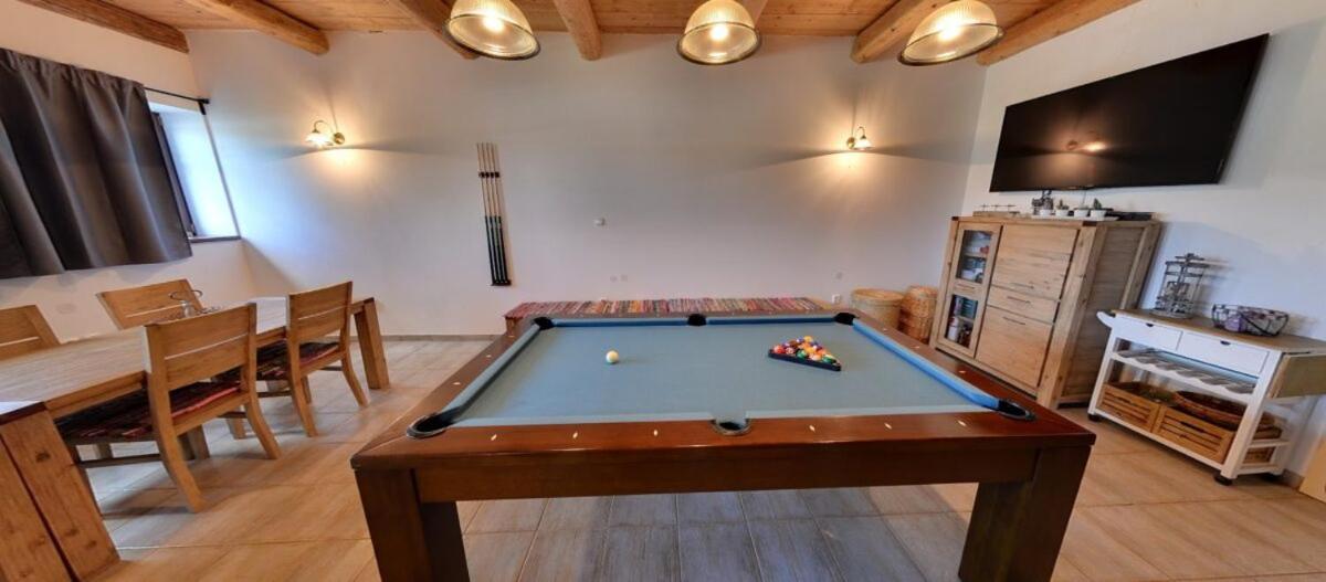Penzion Na Belisku Březiny Buitenkant foto